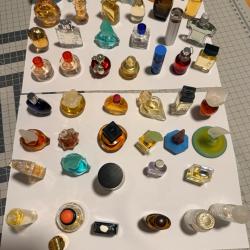 Lot de miniatures de parfum