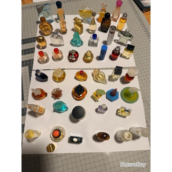 Lot de miniatures de parfum