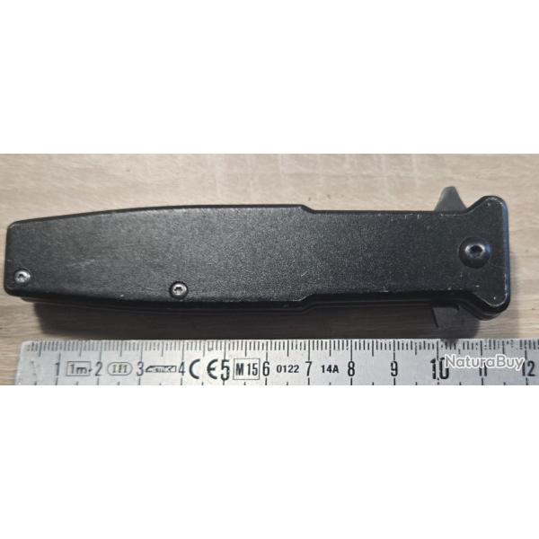Couteau pliant ouverture assist�