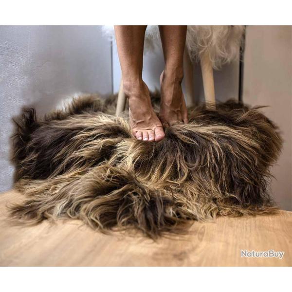 Peaux de mouton islandais tannage v�g�tal grande taille gris, brun, �cru brun 90-100 cm