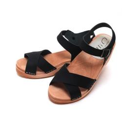Sandales su&eacute;doises basses en bois et cuir crois&eacute; noir 35 bois naturel