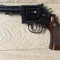 S&W 48-4  cal 22 magnum