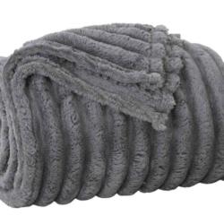 Plaid polaire gris fonc&eacute; 240x220 cm doux l&eacute;ger confortable