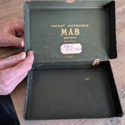 boite original de pistolet MAB type D 7.65 mm