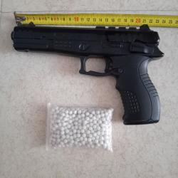Pistolet Marksman 1018