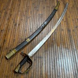 SABRE D'OFFICIER D'INFANTERIE MODELE 1821 R&Eacute;GLEMENTAIRE FRAN&Ccedil;AIS FOURREAU CUIR -/-/-/��-