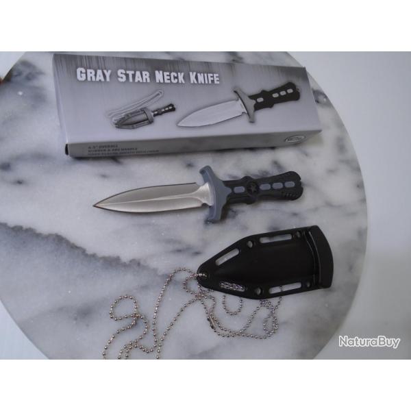 Couteau de Cou Mtech Lame Acier Inox Satin Drop Point Manche Plastic Gray Housse avec Chainette 24GY