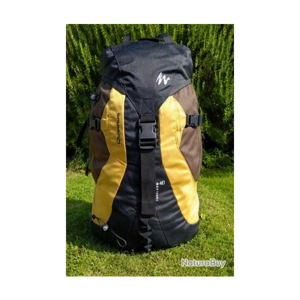 Sac � dos randonn�e Forclaz 40L - Tr�s bon �tat