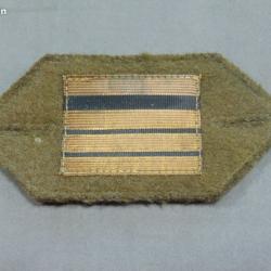 GRADE DE COMMANDANT TISSU SUR DRAP &agrave; BOUTONNI&Egrave;RE VERT KAKI 39/45