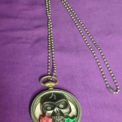 pendentif t&ecirc;te de mort + chaine bille d acier
