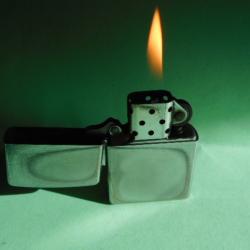 ZIPPO BRIQUET ESSENCE TEMPETE LIGHTER Feuerzeug ACCENDINO AANSTEKER