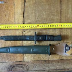 Couteau de combat de la l&eacute;gion sur base US17