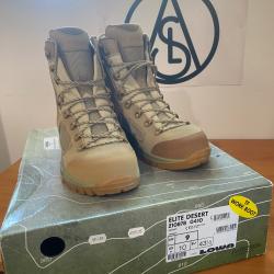 Chaussures de marche Lowa mod&egrave;le Elite Desert