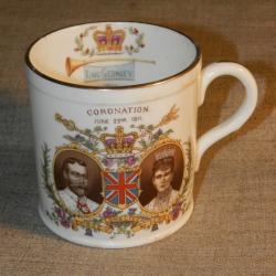 Commemorative mug for the coronation of King George V of England