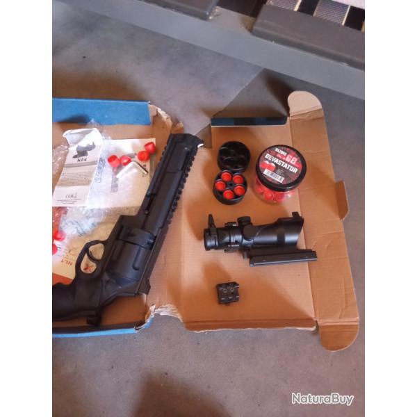 VENDS TR68 UMAREX 18 JOULES AVEC VISEUR LASER  BALLES METAL ACIER DEVASTOR