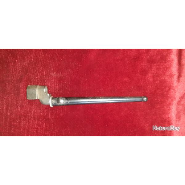 Ba�onnette Anglaise type clou  N4 MKII avec fourreau .