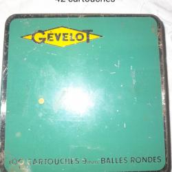 BOITE ANCIENNE DE 42 CARTOUCHES DE 9MM FLOBERT DE LA MARQUE GEVELOT