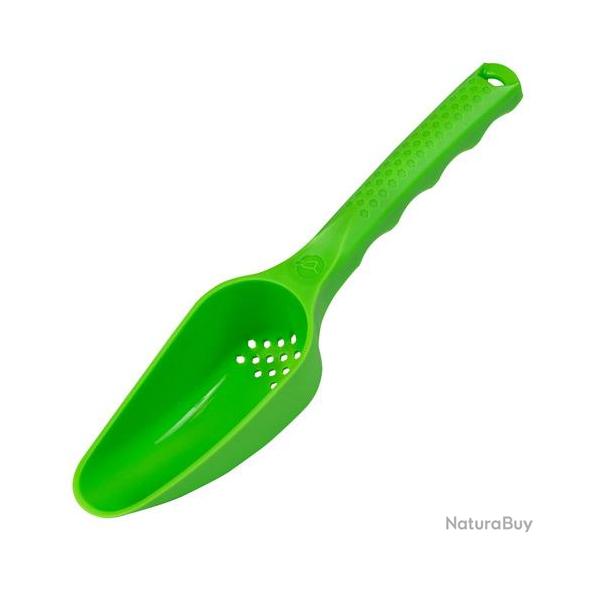 Pelle Korda Bait Scoop