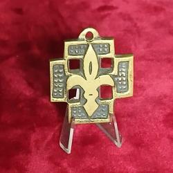 insigne scout en bronze Sign&eacute; Elie Pellegrin 1910-1930