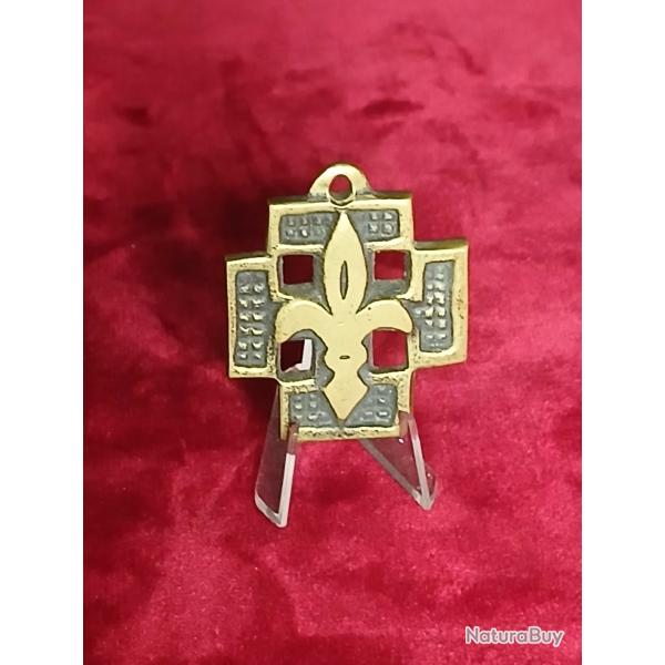 insigne scout en bronze Sign� Elie Pellegrin 1910-1930
