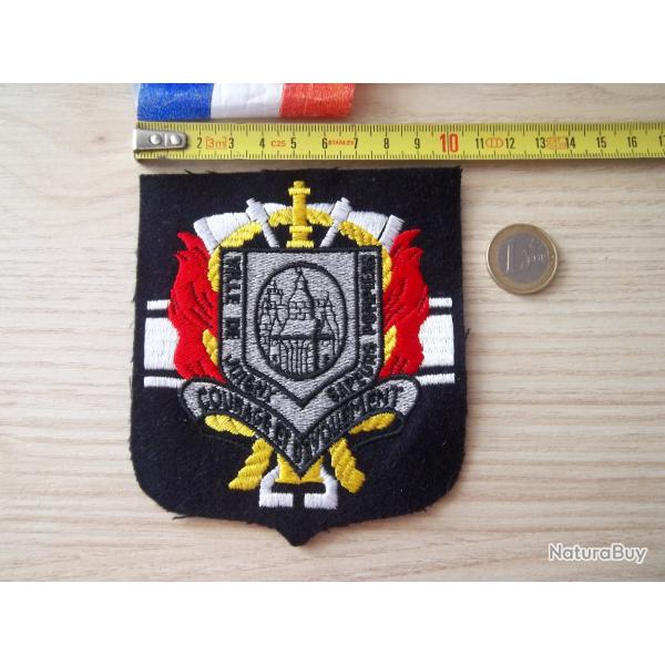 �cusson sapeurs pompiers Joigny Yonne insigne collection