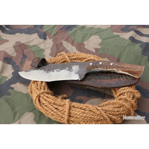 couteau de buschraft, et son �tui en cuir