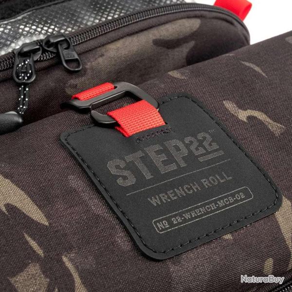 STEP 22� Wrench Roll - MultiCam Black