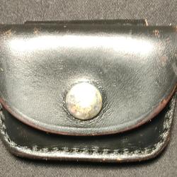 Tr&egrave;s joli et ancien &eacute;tui de ceinture en cuir pour cartouches police/gendarmerie 38/357 Magnum