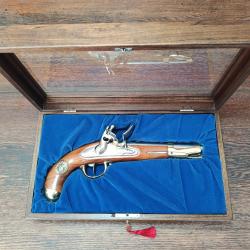 R&eacute;plique en coffret comm&eacute;moratif de pistolet de cavalerie - AN 9 ou AN IX - Pedersoli 2004 - TBE