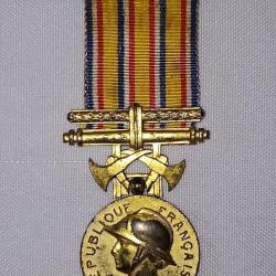 M&eacute;daille d'honneur des Sapeurs Pompiers &eacute;chelon or