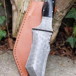 Couteau Tanto Damas Lame Acier 256 Couches Manche Corne Buffalo Etui Cuir Fabrication Artisanale