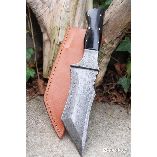 Couteau Tanto Damas Lame Acier 256 Couches Manche Corne Buffalo Etui Cuir Fabrication Artisanale