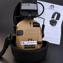casque &eacute;lectronique brown avec housse rigide