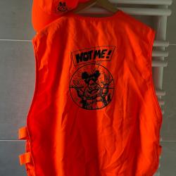 Rare: panoplie chasse haute visibilit&eacute; Klavinius "NOT ME" gilet + casquette neufs