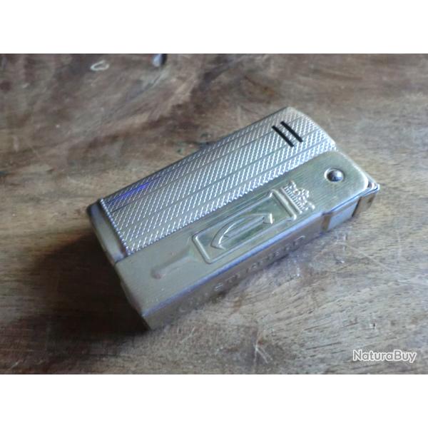 briquet essence chesterfield