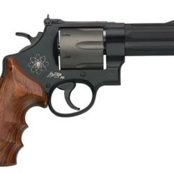 Revolver Smith & Wesson mod&egrave;le 329 pd Air Lite canon 4'' calibre 44 Magnum barillet 6 Coups