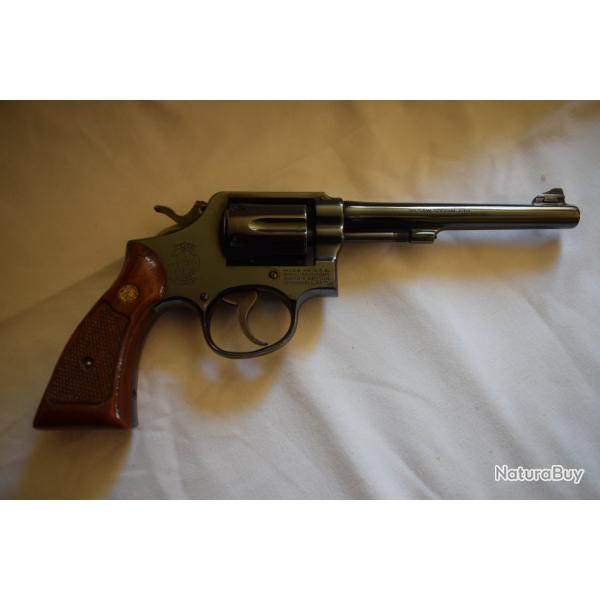 R�volver rare Smith et Wesson model 10.5 canon 6 pouces 1/4