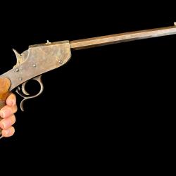 PISTOLET ARTISANAL ALLEMAND cal. 22 short num&eacute;ro 18