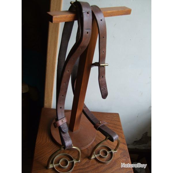 Paire d'�triers  d'Officier G�n�ral N III et 3 e R�publique . ( collection )