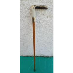 ANCIENNE CANNE EPEE EN JONC DE MALACCA  . LAME ACIER OVOIDE PUIS TRIANGULAIRE .  PAS DE JEU  .