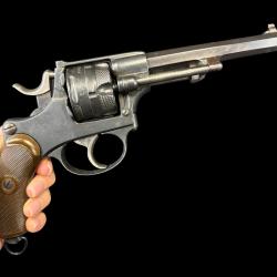 REVOLVER MOD&Egrave;LE 1878 suisse cal. 10.4X20R num&eacute;ro de s&eacute;rie 3031