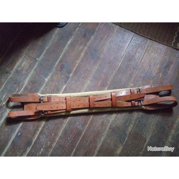 Sangle de b�t de l'arm�e Suisse . ( neuve ) .