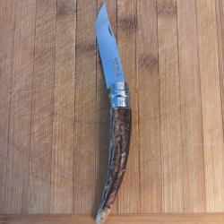 Opinel bois de cerf num&eacute;ro 8
