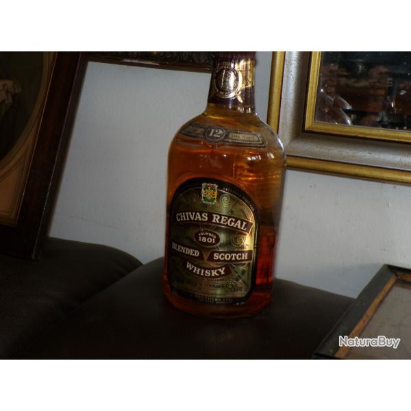RARE BOUTEILLE DE WHISKY "CHIVAS REGAL" PLUS DE 50 ANS