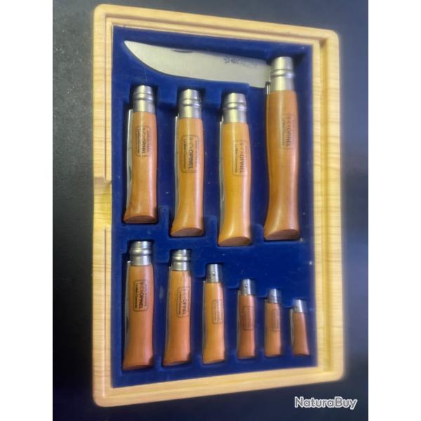 Collection compl�te Opinel Inox (S�rie N� 2 � N� 12) + Pr�sentoir
