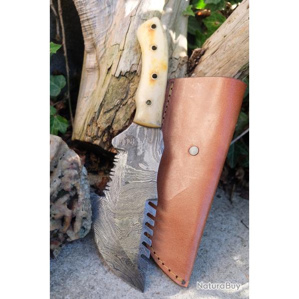 Couteau de Chasse Survie Trakker Damas Lame Acier 256 Couches Manche Os Fabr Artisan Etui Cuir