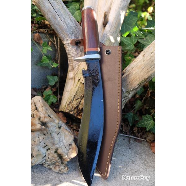 Grand Couteau Kukkri Gurkha Lame Acier Carbone 1055 Manche Bois Etui Cuir Fabric Artisanale
