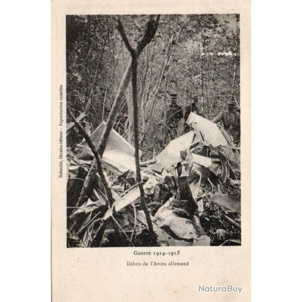 Carte postale Guerre 1914-1915 D�bris de l'avion allemand -N�8230