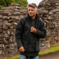 Veste cir&eacute;e Walker & Hawkes Benson olive M