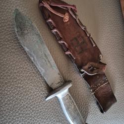 Couteau des chantiers de jeunesse 1940 Marque sabatier Avec son etui
